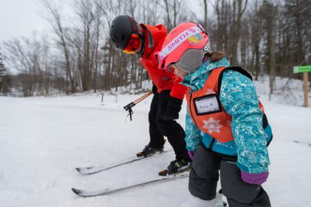 Kinder skier lesson